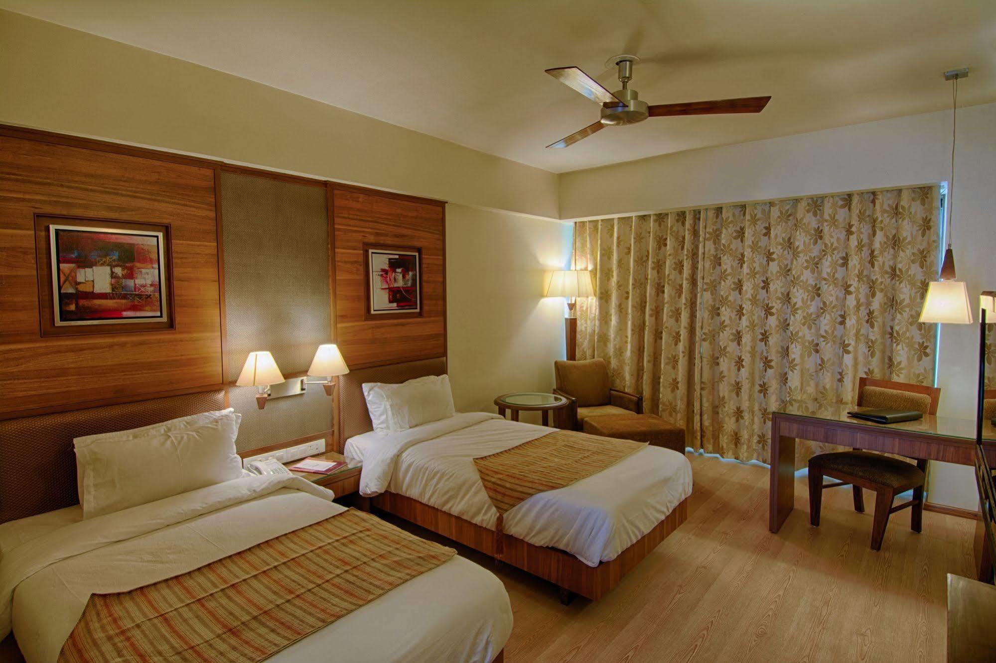 The President-A Boutique Hotel Ахмедабад Номер фото